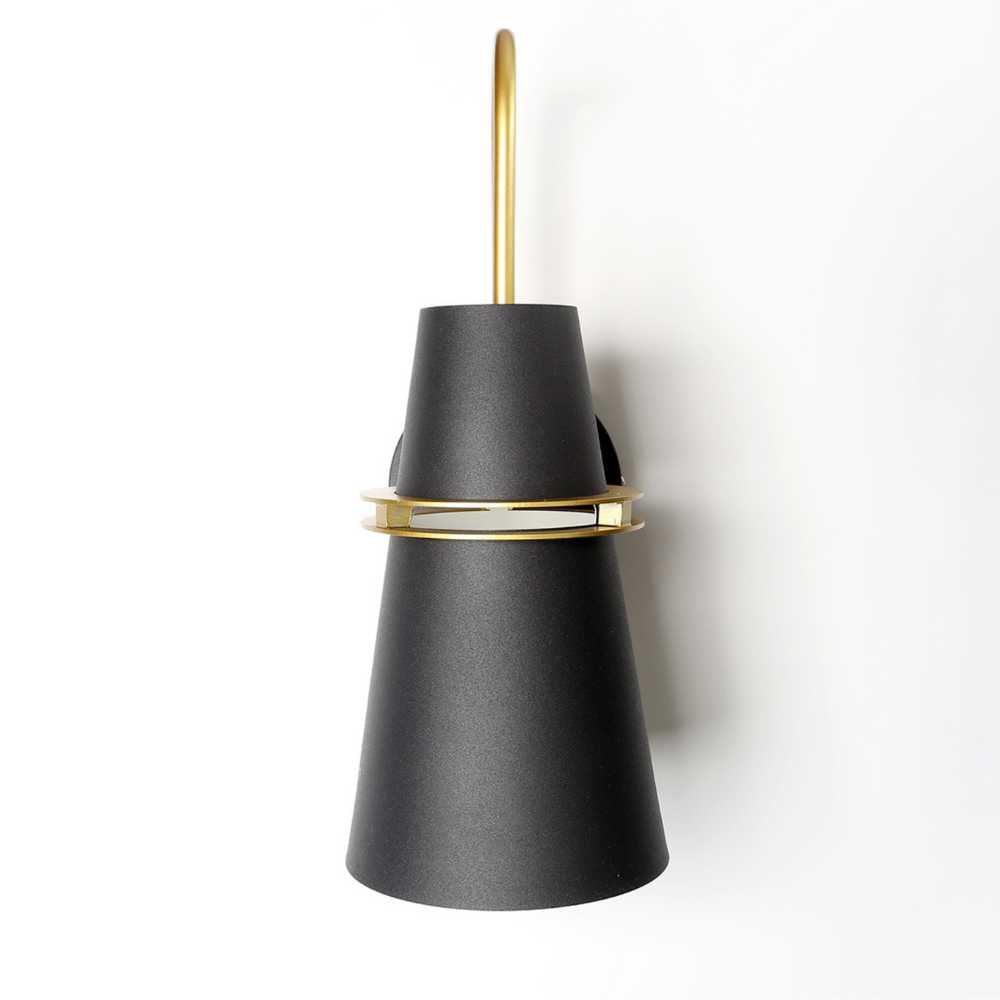 nordic-wall-sconce-light-with-minimalist-frosted-glass-shade-img2.jpg