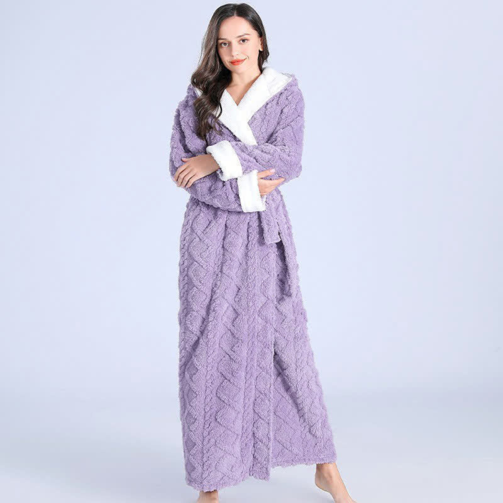 plush-knitted-long-hooded-bathrobe-super-water-absorbing-windproof-img1.png