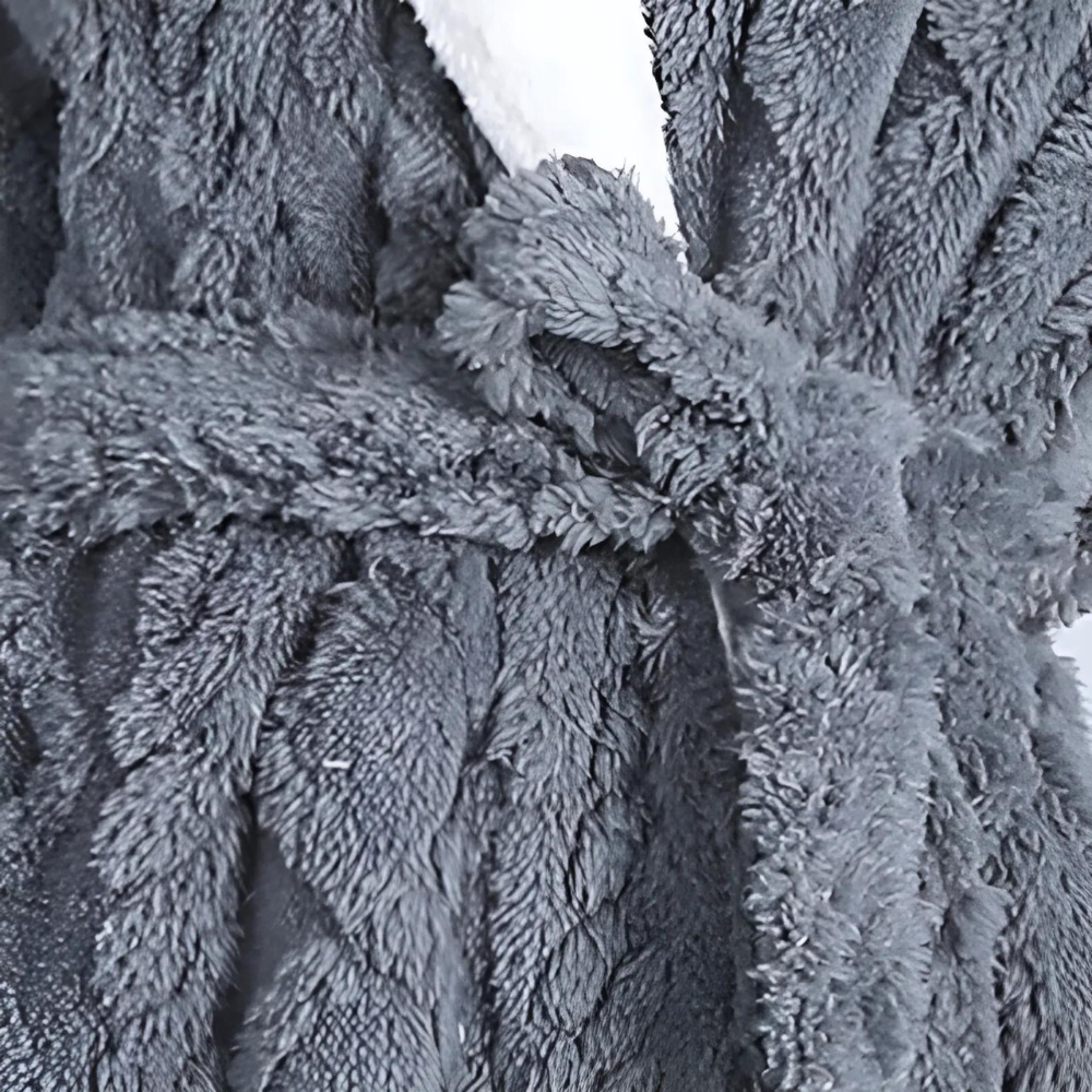 plush-knitted-long-hooded-bathrobe-super-water-absorbing-windproof-img8.png