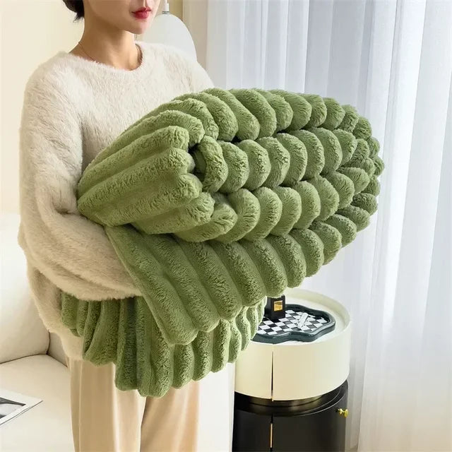plush-maxi-blanket-ultra-soft-warm-cozy-img7.webp