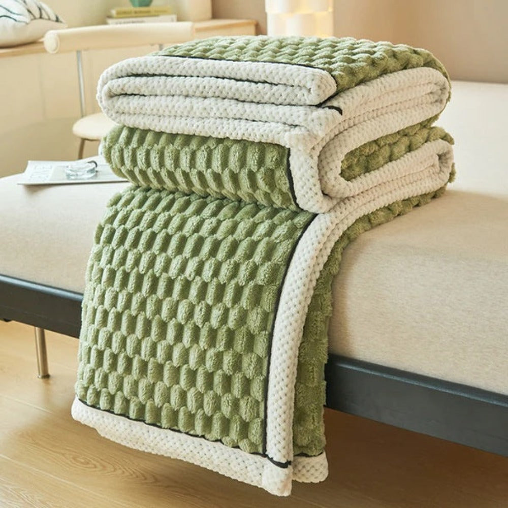 plush-sherpa-fleece-throw-blanket-with-bubble-texture-img11.jpg