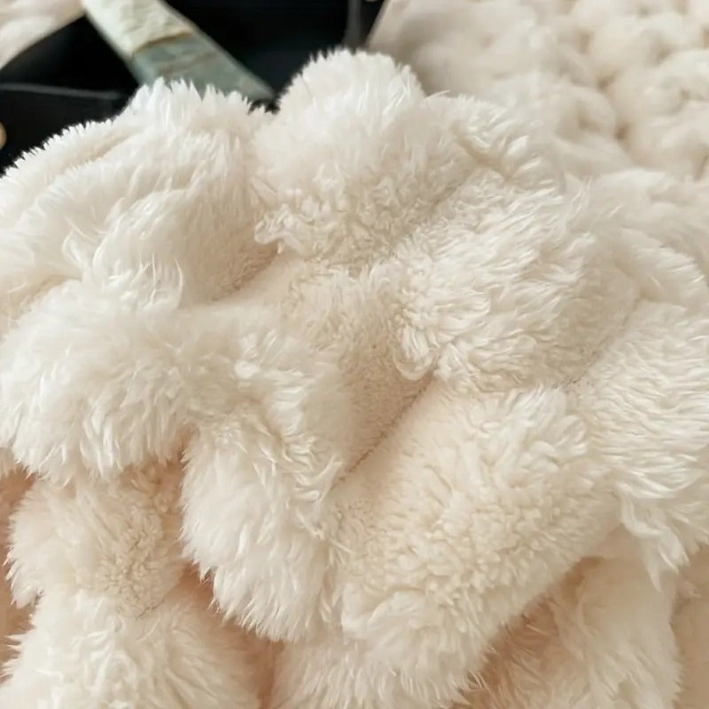 plush-sherpa-fleece-throw-blanket-with-bubble-texture-img5.jpg