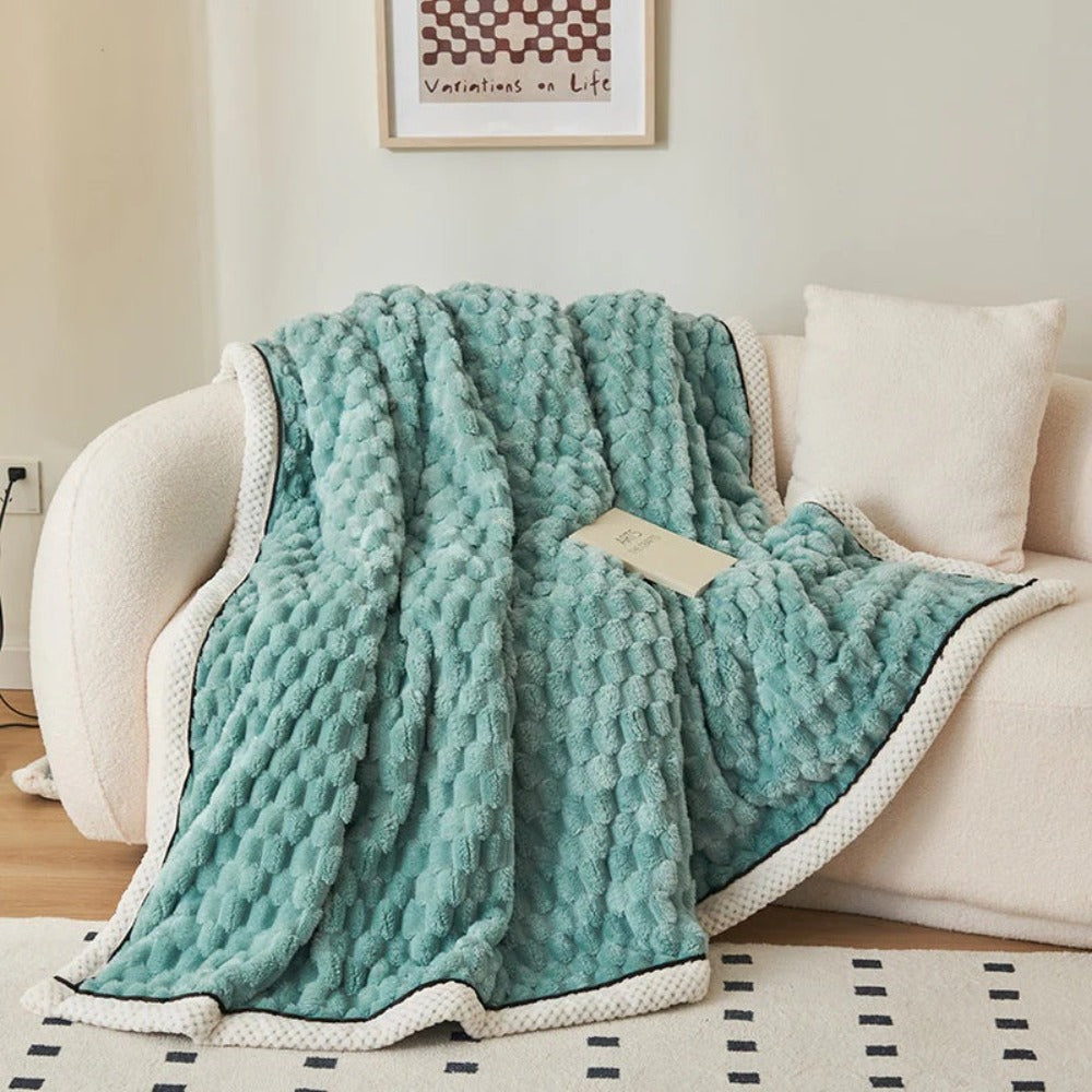 plush-sherpa-fleece-throw-blanket-with-bubble-texture-img8.jpg