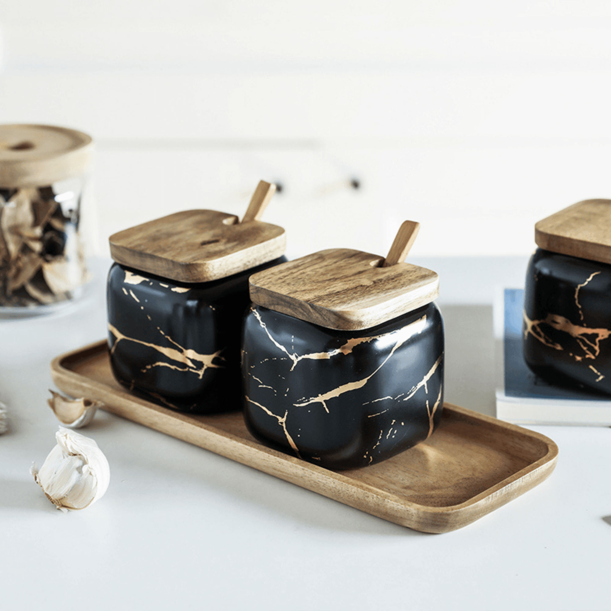 porcelain-spice-jar-set-with-wooden-tray-airtight-marble-look-design-img3.png