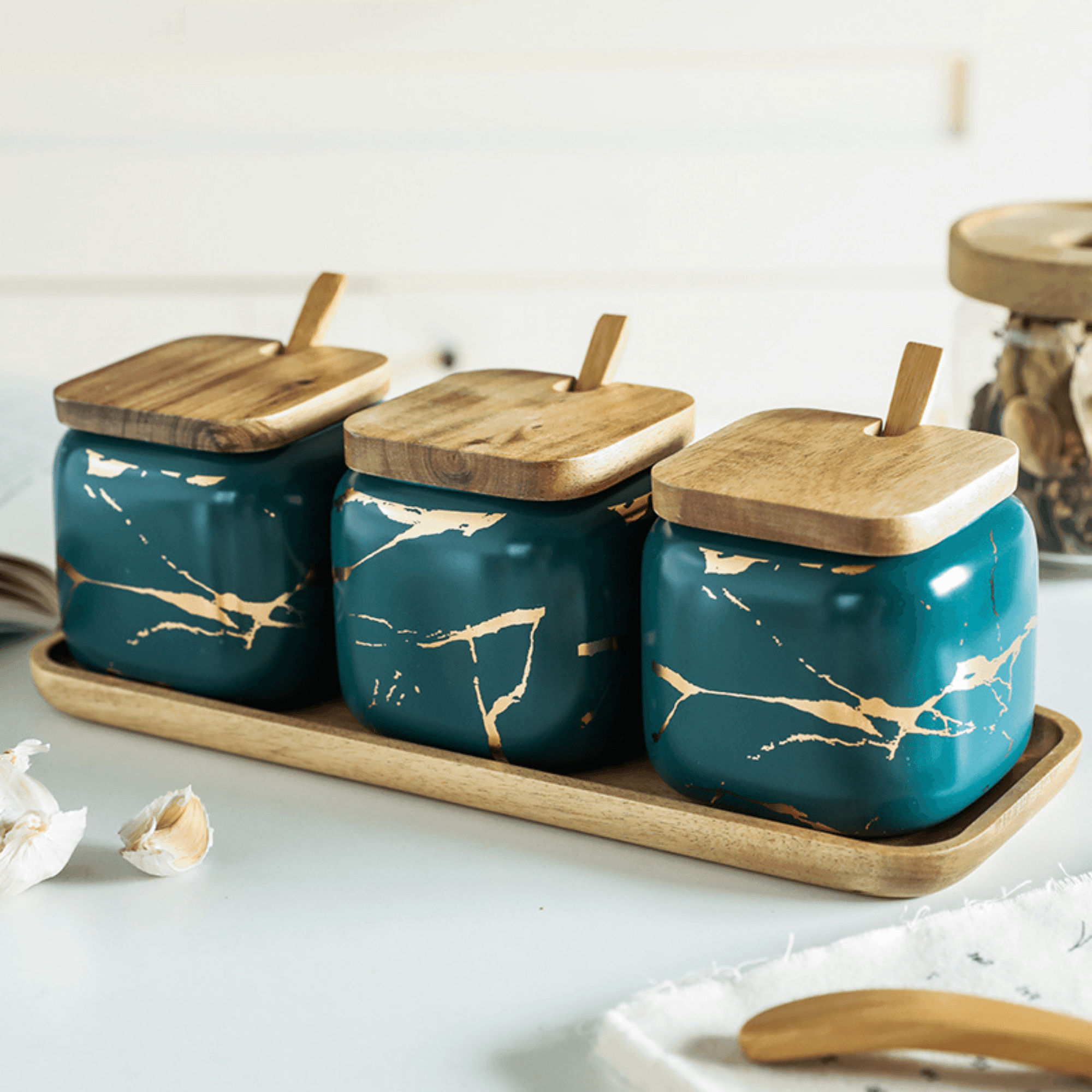 porcelain-spice-jar-set-with-wooden-tray-airtight-marble-look-design-img6.png