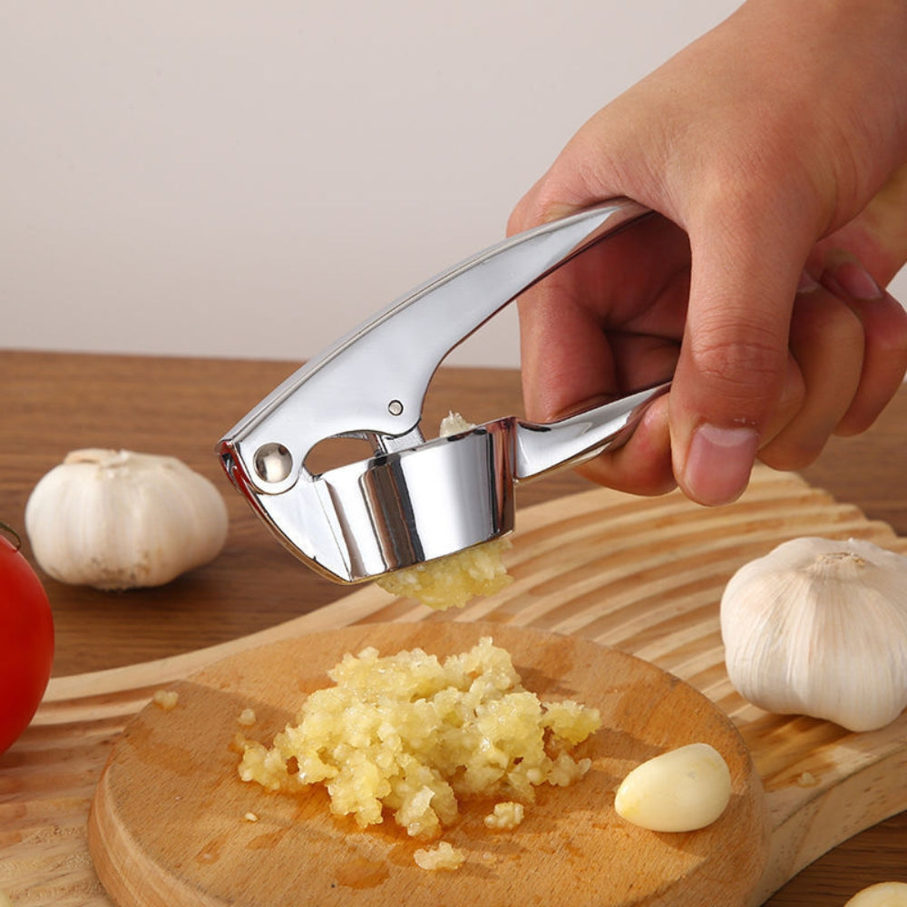 precision-stainless-steel-garlic-press-non-slip-ergonomic-grip-img3.jpg