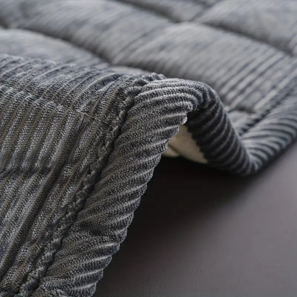quilted-microfibre-sofa-cover-with-non-slip-fit-img6.jpg