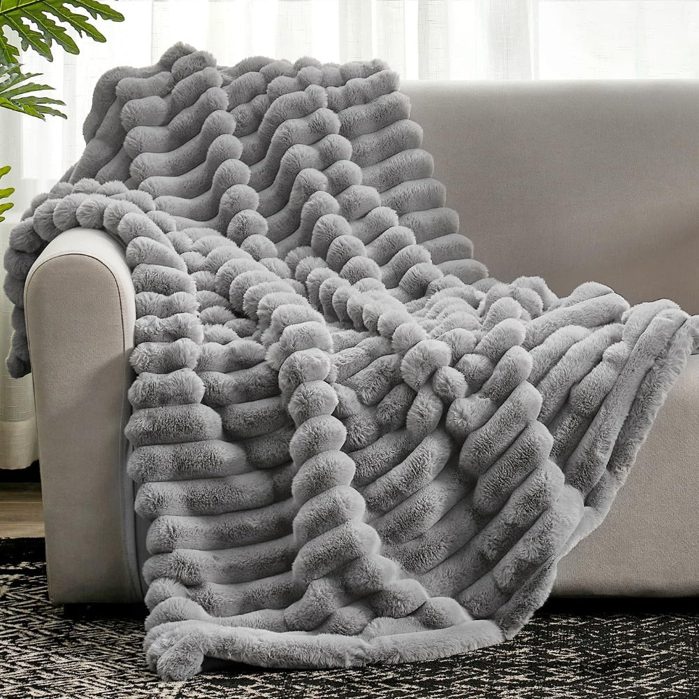 ribbed-luxury-throw-blanket-for-ultimate-winter-comfort-img1.jpg