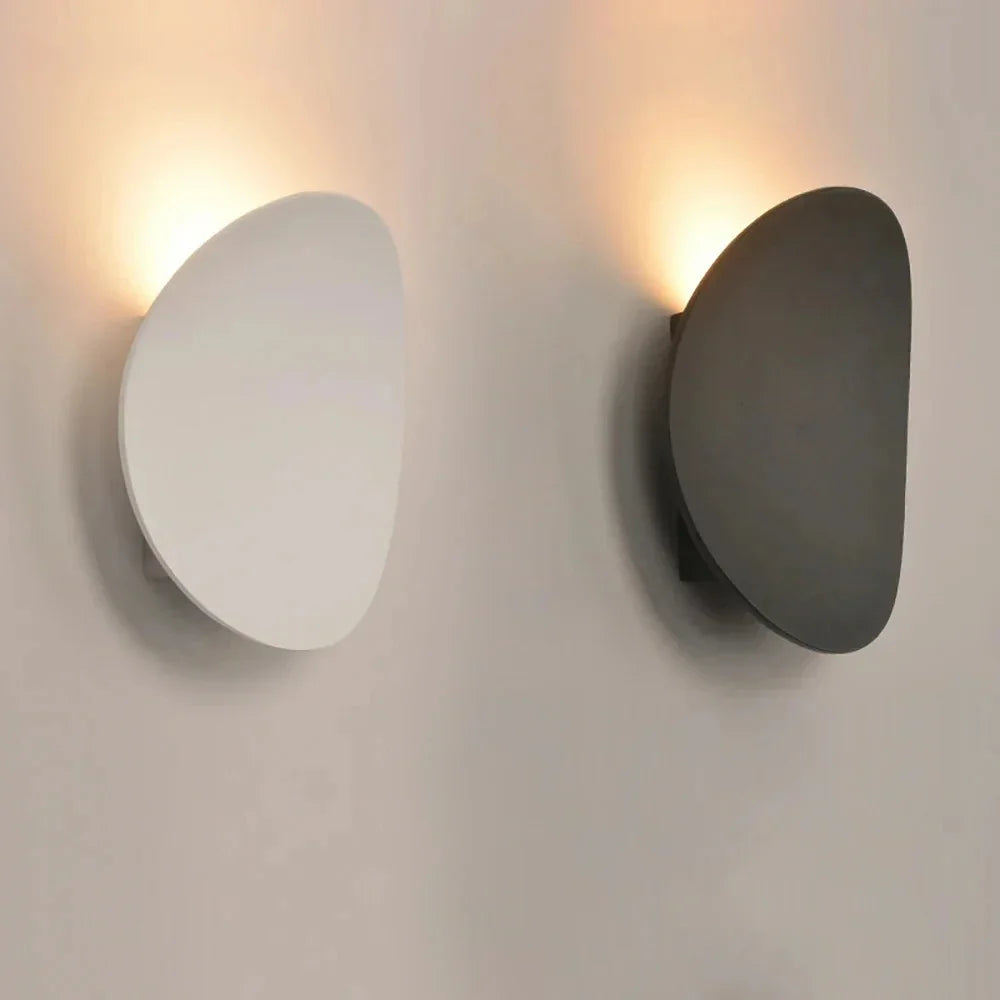 rustic-outdoor-wall-sconce-light-with-weatherproof-lantern-design-img2.jpg