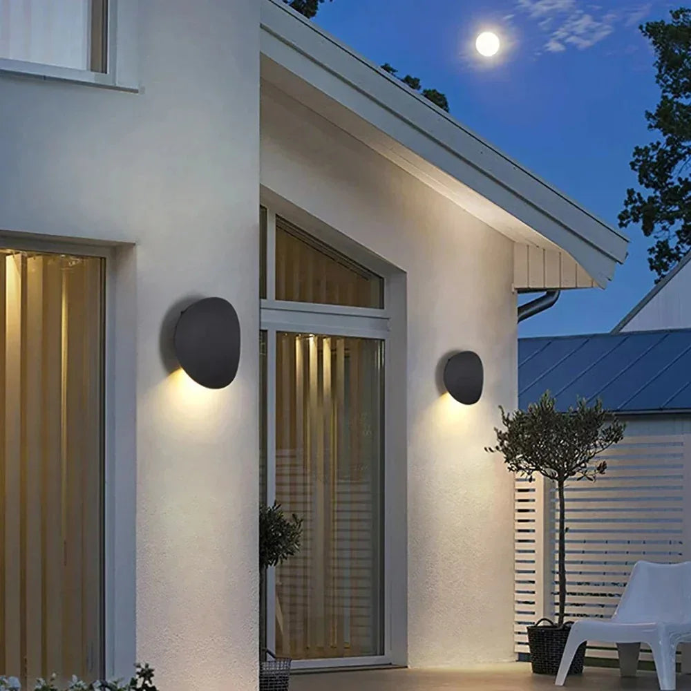 rustic-outdoor-wall-sconce-light-with-weatherproof-lantern-design-img4.jpg