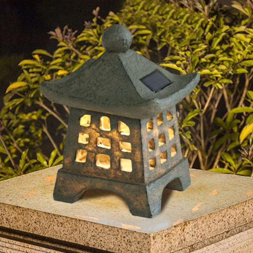 rustic-solar-pagoda-garden-light-for-outdoor-pathway-img3.jpg