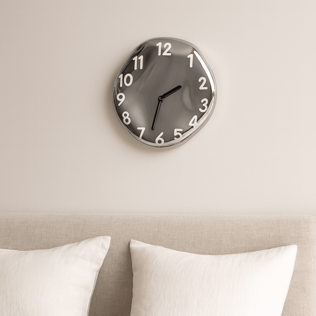 sculpted-ceramic-wall-clock-with-chrome-electroplated-finish-img8.png