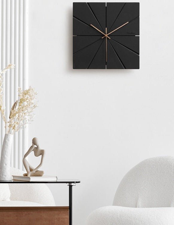 silent-quartz-wall-clock-with-minimalist-wood-design-img2.jpg