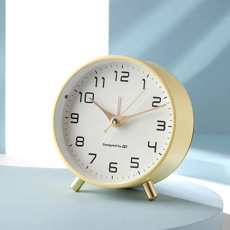 silent-scandinavian-minimalist-table-clock-img5.webp
