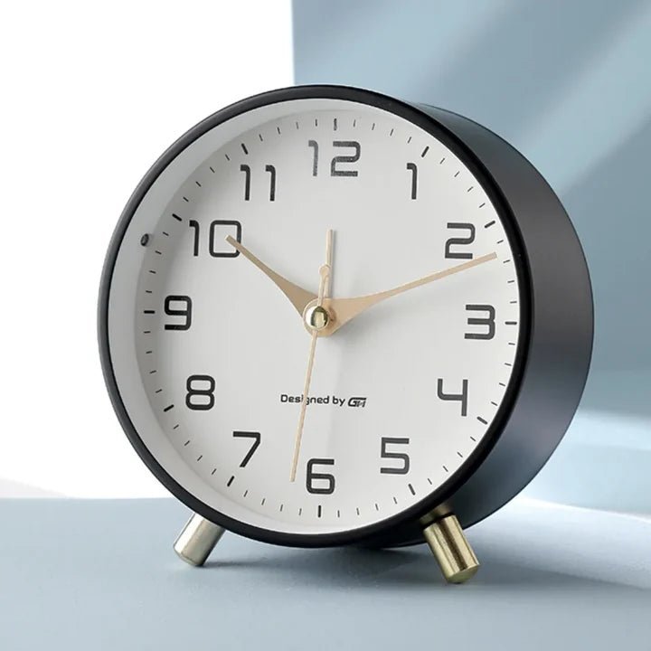 silent-scandinavian-minimalist-table-clock-img7.webp