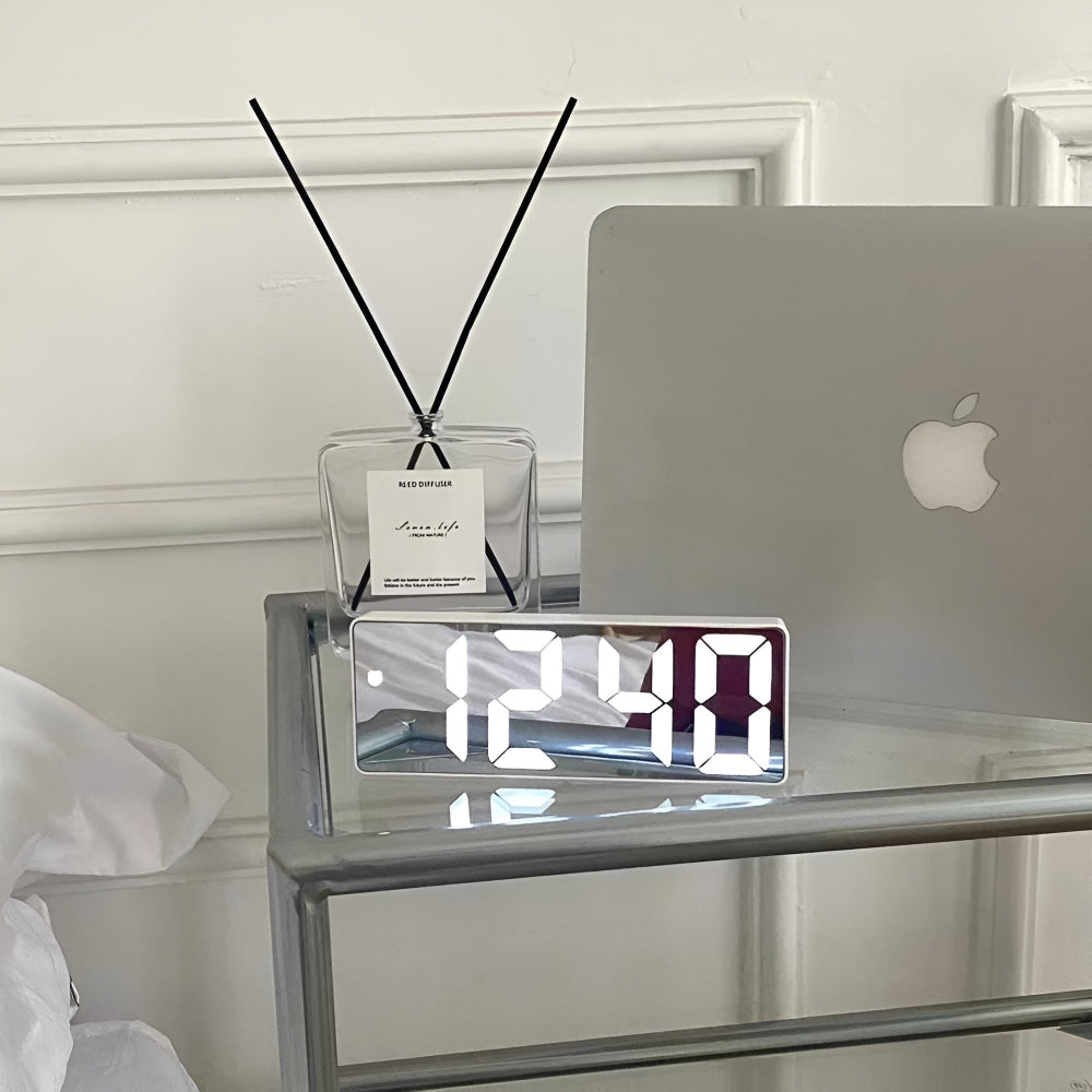 sleek-led-mirror-alarm-clock-with-minimalist-display-img1.jpg