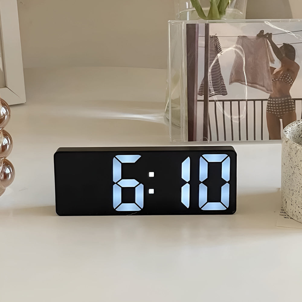 sleek-led-mirror-alarm-clock-with-minimalist-display-img6.jpg