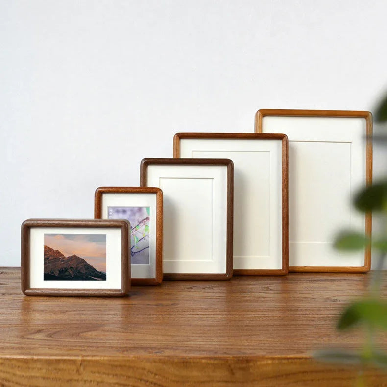 solid-wood-photo-frame-with-passe-partout-and-rounded-corners-img1.jpg