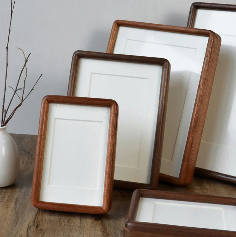 solid-wood-photo-frame-with-passe-partout-and-rounded-corners-img5.jpg