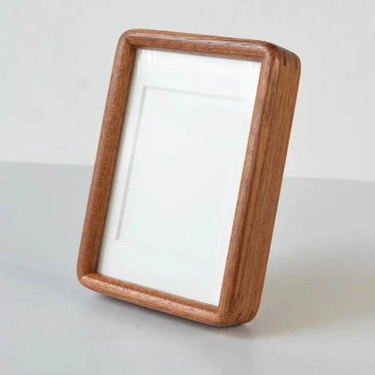 solid-wood-photo-frame-with-passe-partout-and-rounded-corners-img8.jpg