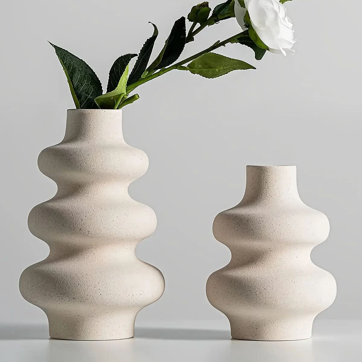 spiral-ceramic-boho-vase-with-modern-artistic-charm-img3.jpg
