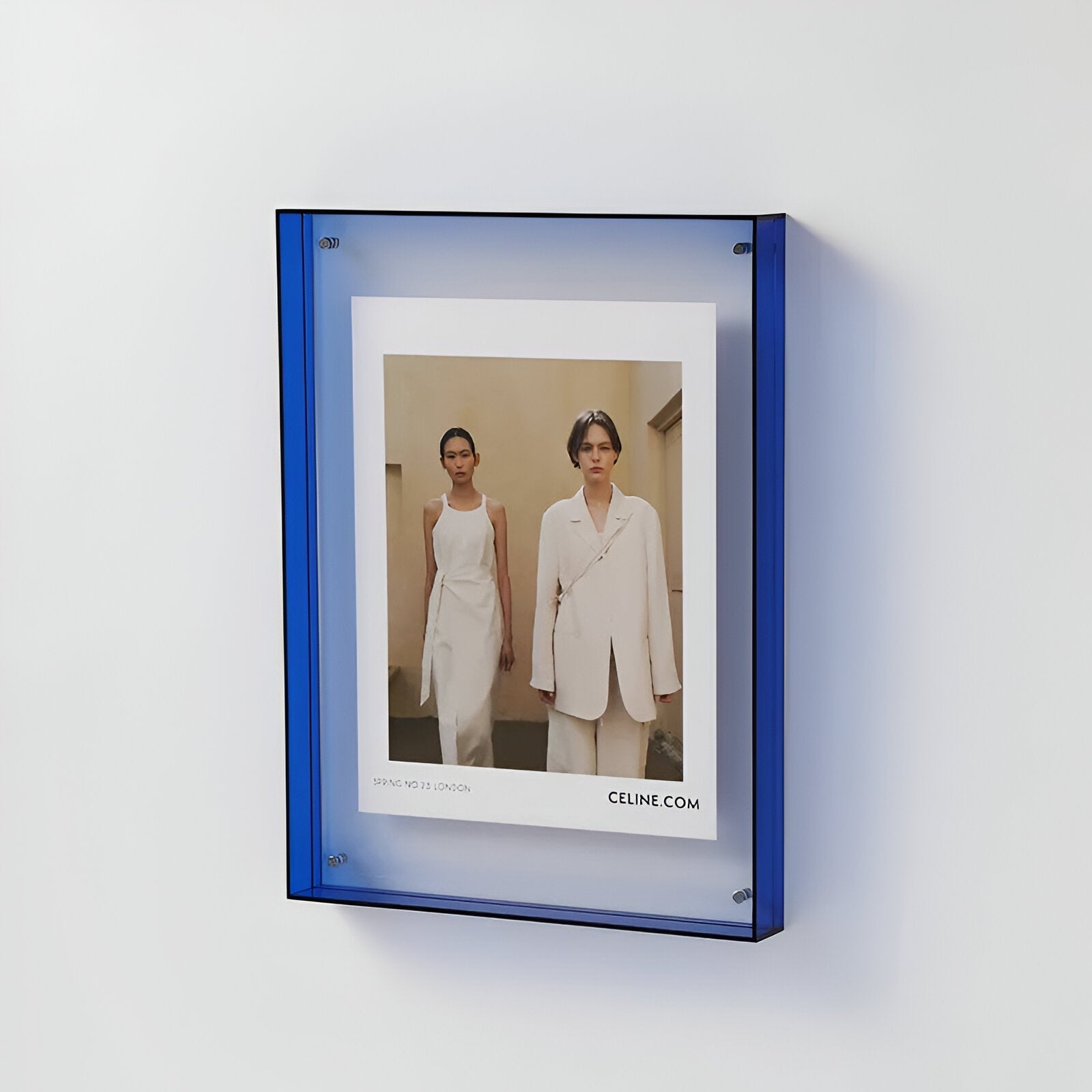 transparent-acrylic-photo-frame-with-modern-minimalist-design-img12.jpg