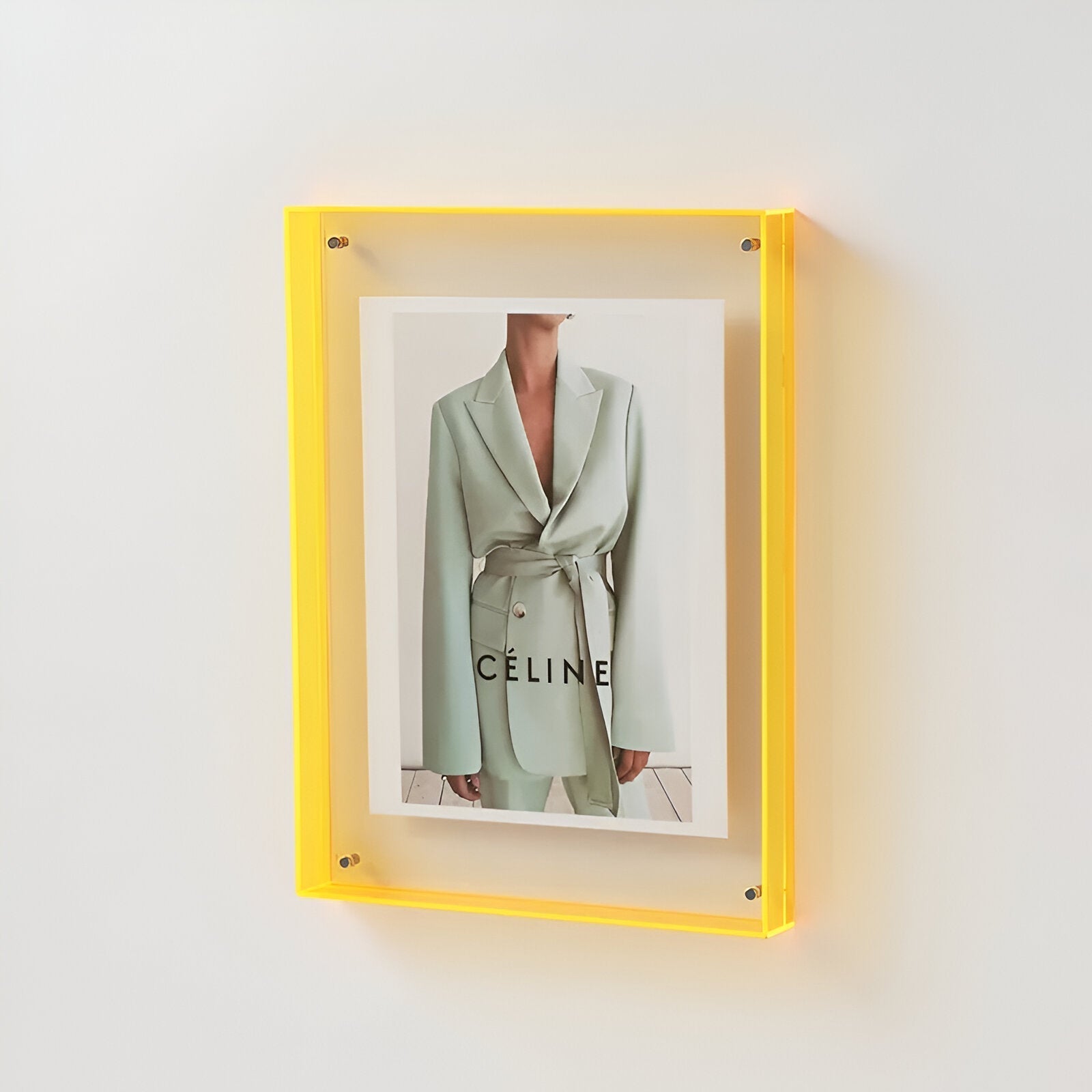 transparent-acrylic-photo-frame-with-modern-minimalist-design-img6.jpg