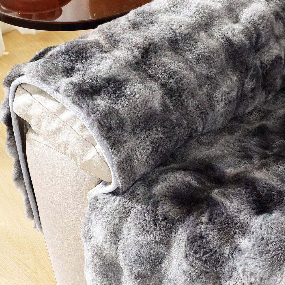 velvet-plush-microfiber-recliner-cover-with-non-slip-fit-img2.jpg