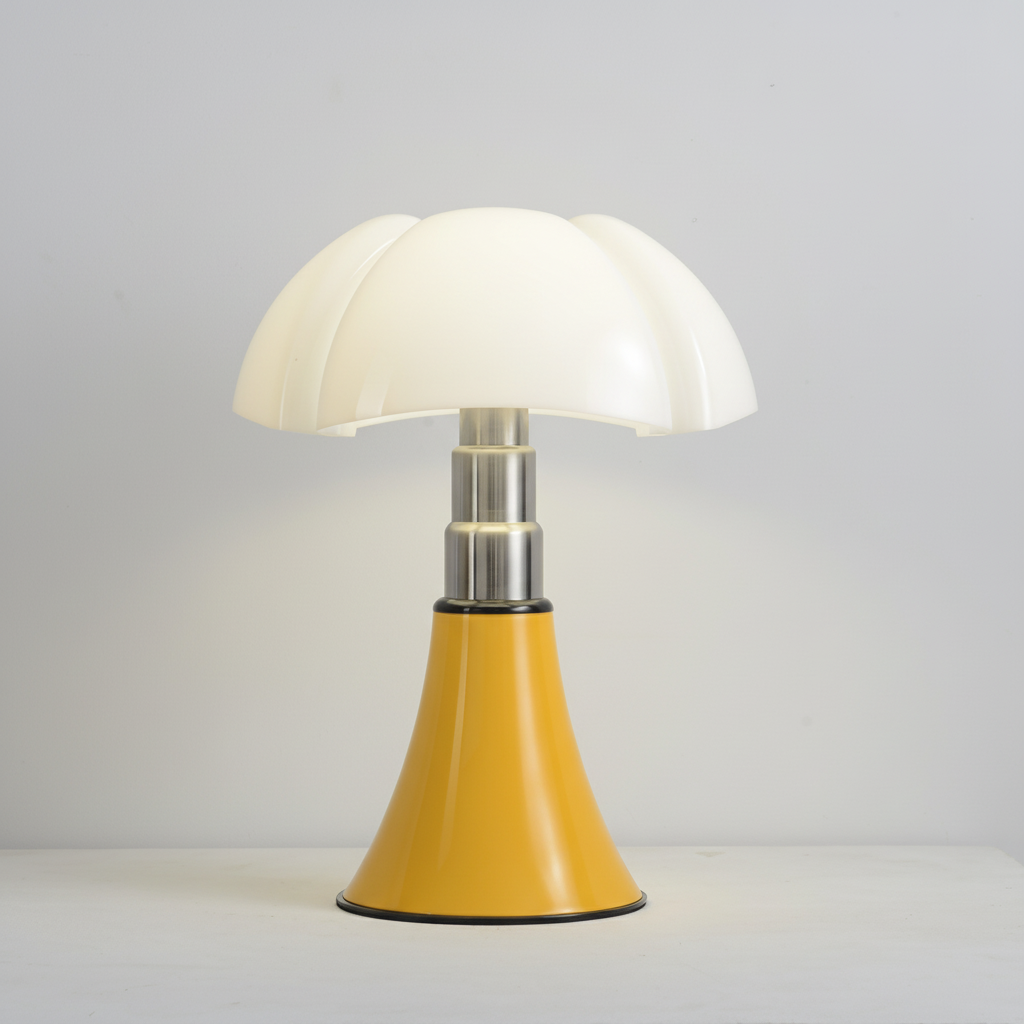 vintage-decorative-pendant-light-with-warm-amber-glow-img6.png