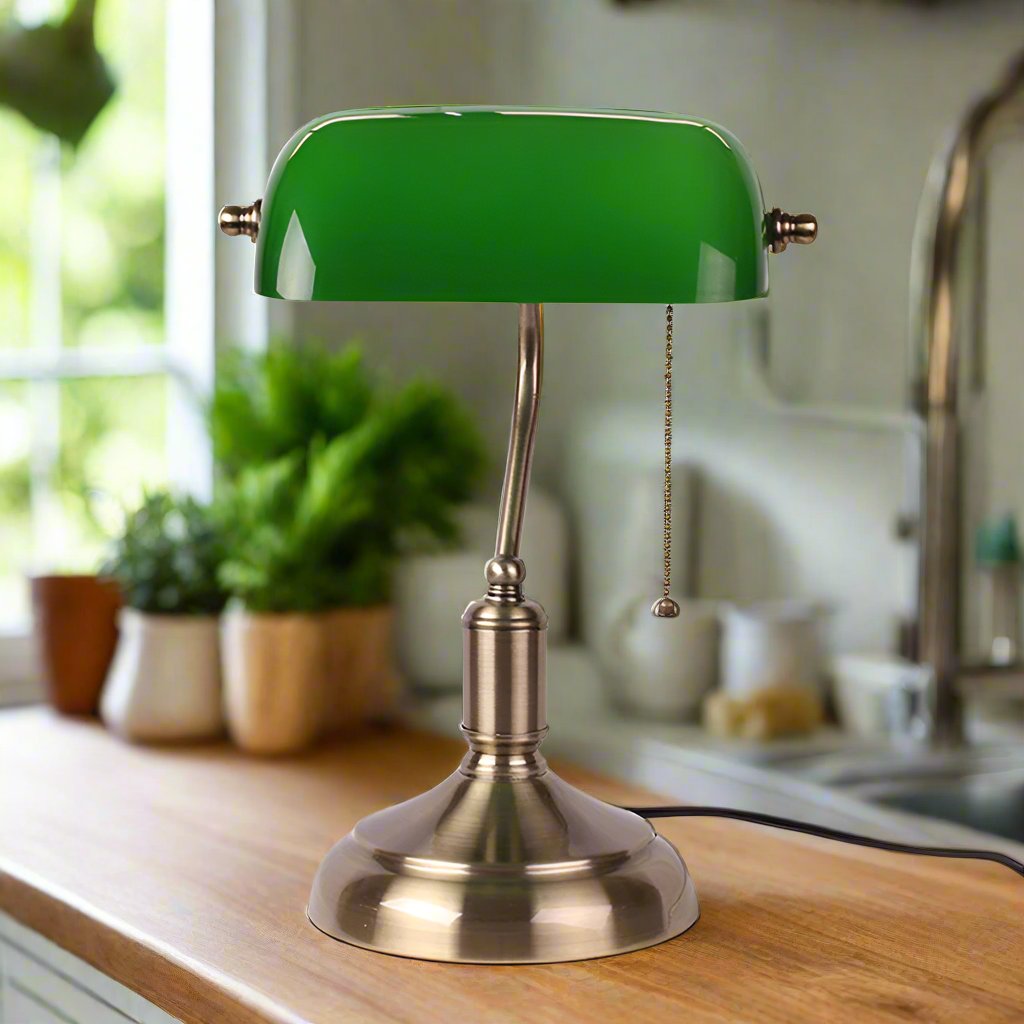 vintage-glass-table-lamp-with-european-style-for-bedroom-img5.jpg