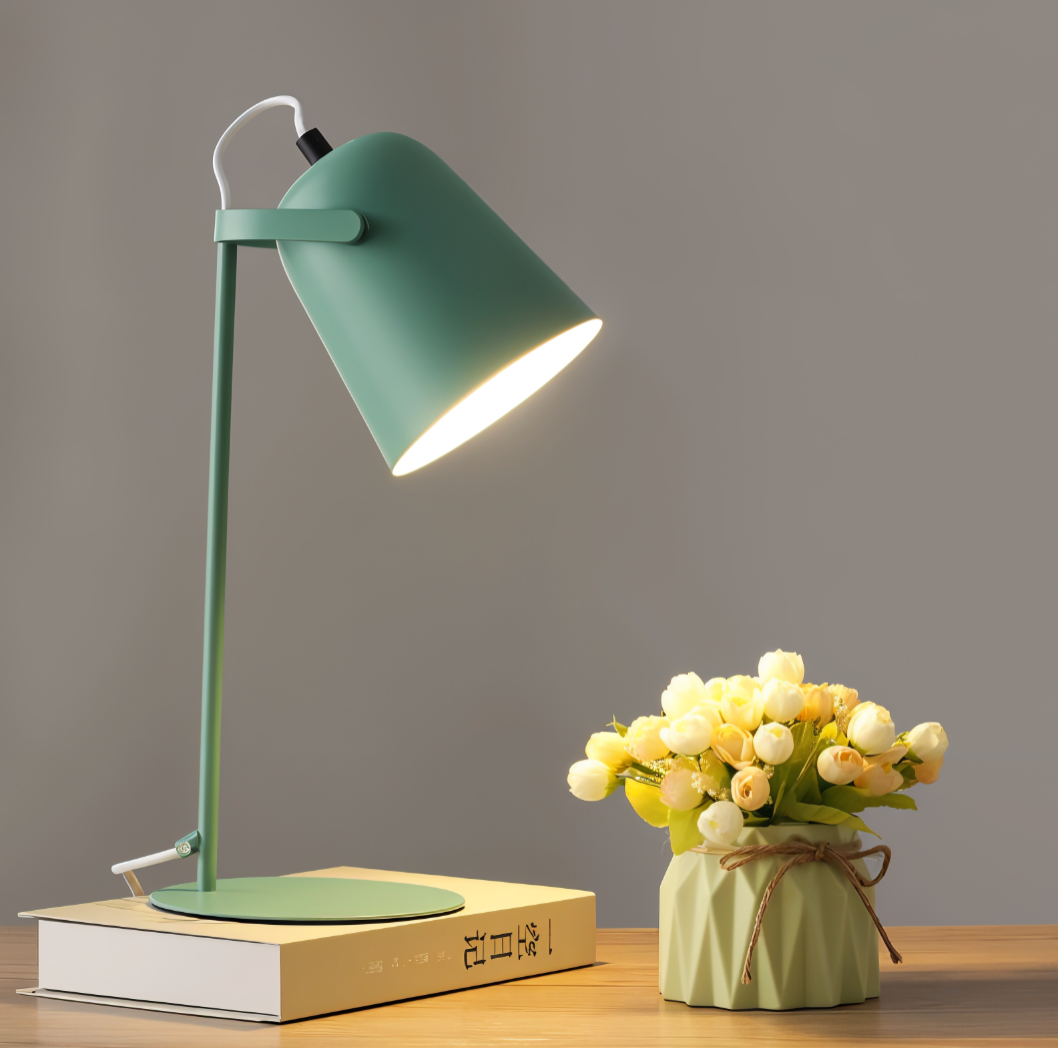 vintage-macaron-table-lamp-with-matte-metal-base-for-reading-img4.png