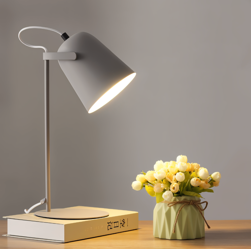 vintage-macaron-table-lamp-with-matte-metal-base-for-reading-img6.png