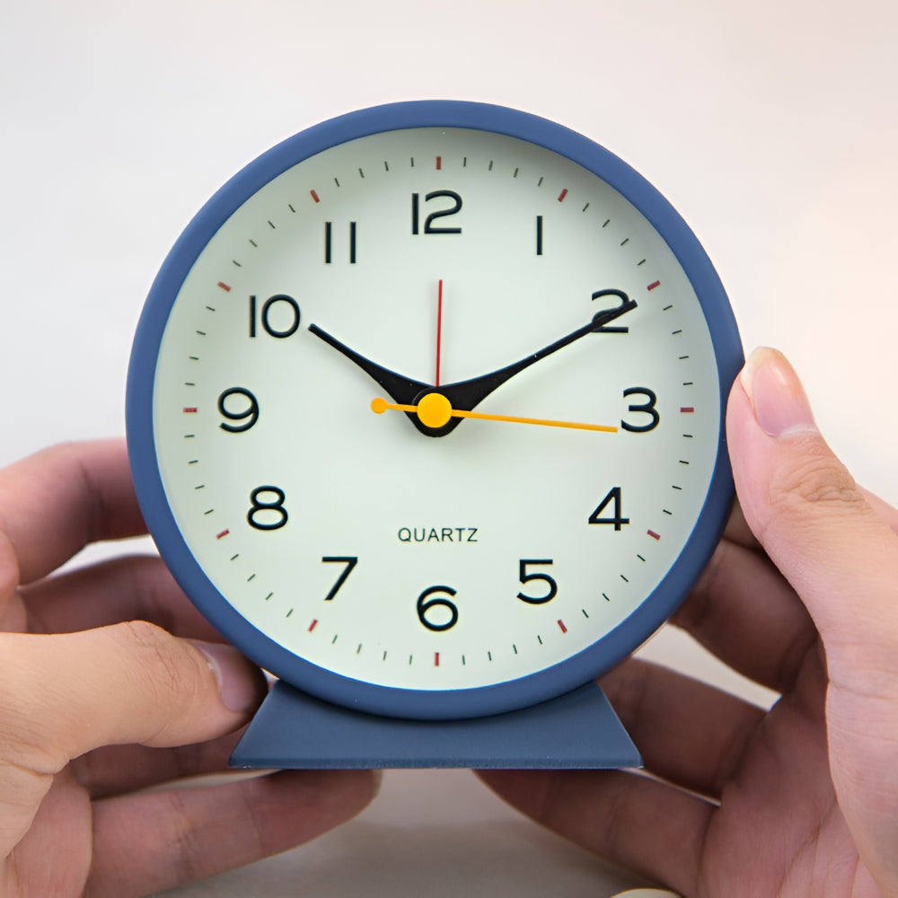 vintage-silent-quartz-alarm-table-clock-img11.jpg