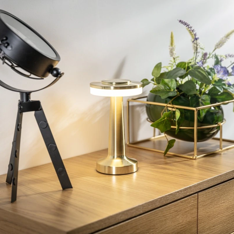 vintage-wireless-table-lamp-with-retro-edison-bulb-style-img4.png