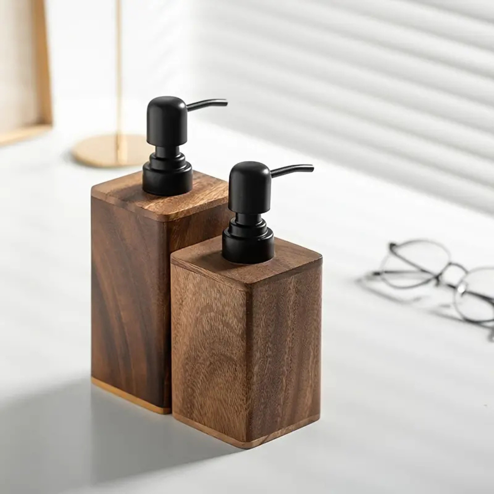 wooden-soap-lotion-dispenser-for-bathroom-matte-black-pump-img2.png