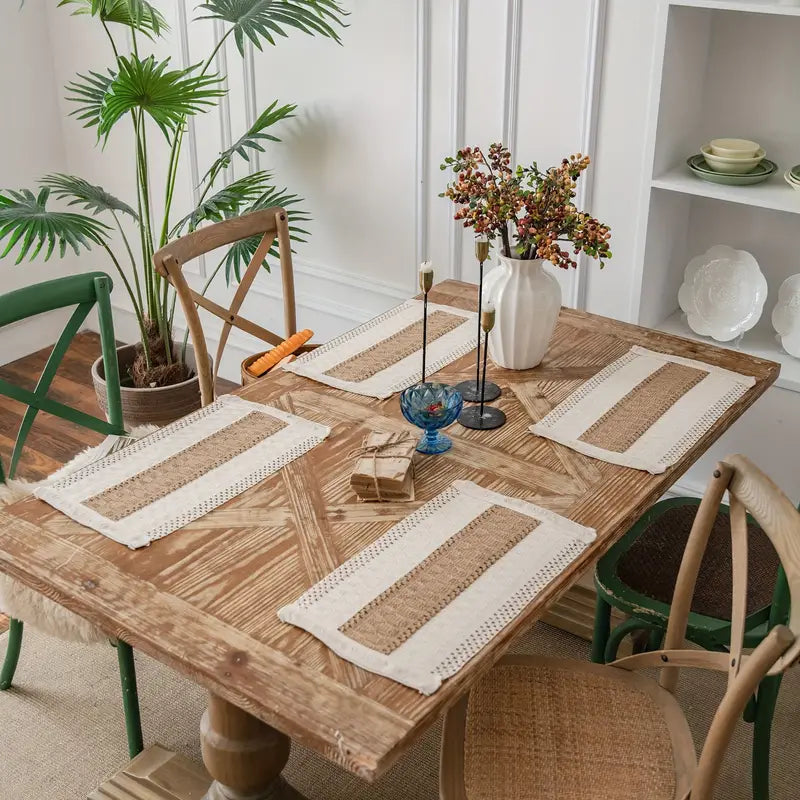 woven-cotton-placemat-set-of-4-with-jute-inlay-fringe-edge-img1.webp