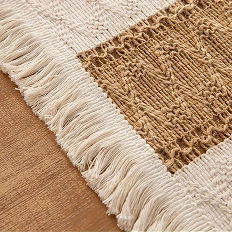 woven-cotton-placemat-set-of-4-with-jute-inlay-fringe-edge-img4.webp